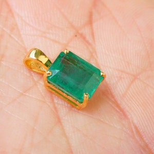 Emerald Cut 3.90 Carats Natural Solitaire Emerald Pendant For Women And Girls / 14k Gold Emerald Pendant