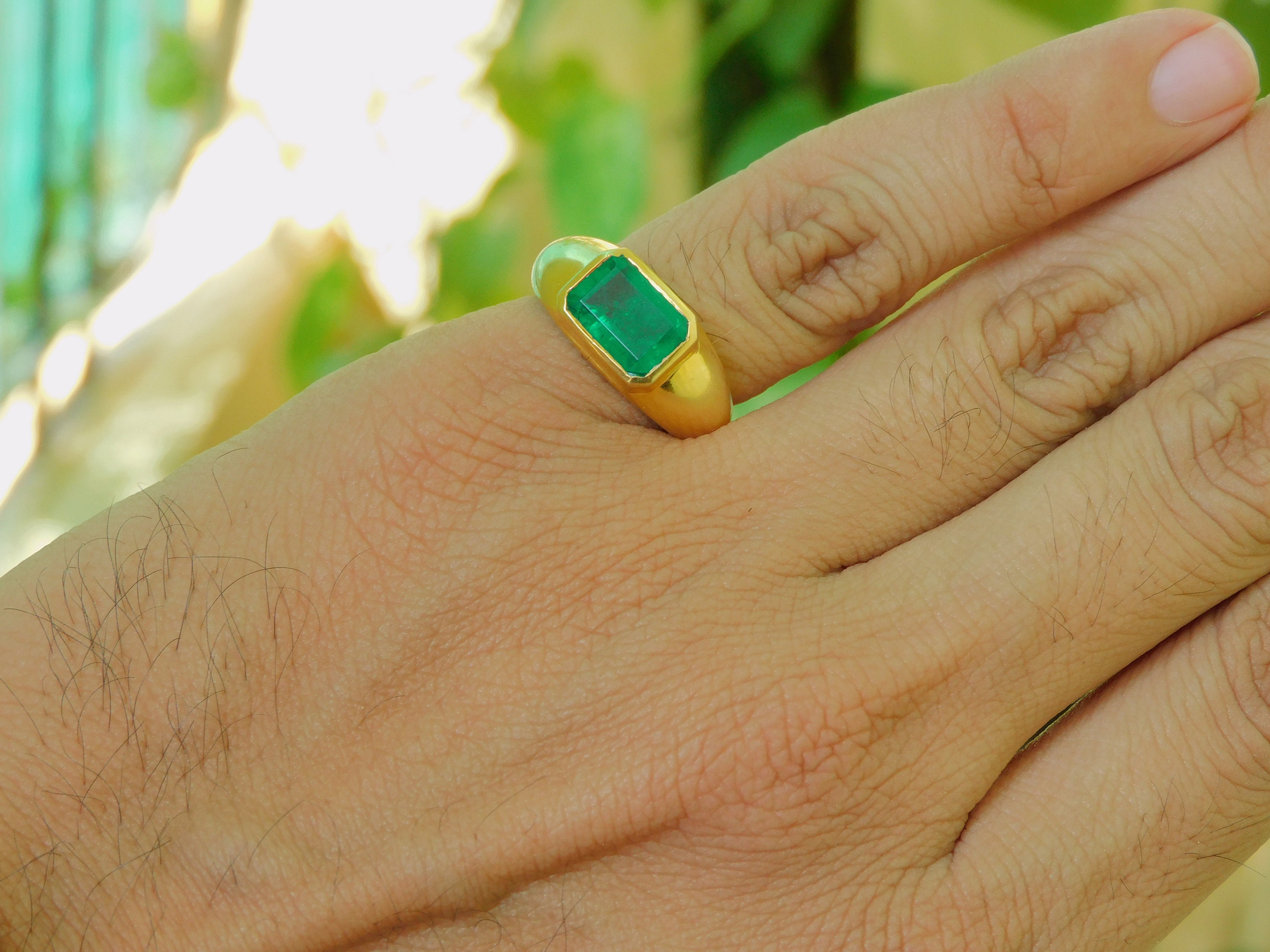 4.26 Carat Mens Emerald 18K Yellow Gold Diamond Ring | Fashion Strada