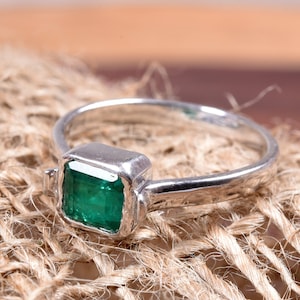 Natürlicher Smaragd Solitär Ring: 585 Gold Edelstein