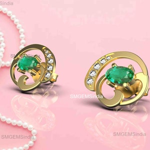 Ovale Form natürliche Smaragd Damen Ohrstecker / 3 Stein Smaragd Ohrringe / Frauen Geschenk Ohrringe / Weihnachtsgeschenk Ohrringe
