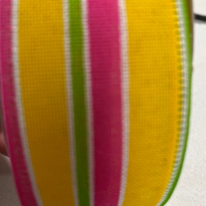 1,5” x 10 yd Drutowa wstążka Wally Stripe - żółty/różowy/limonkowy TR85809-22