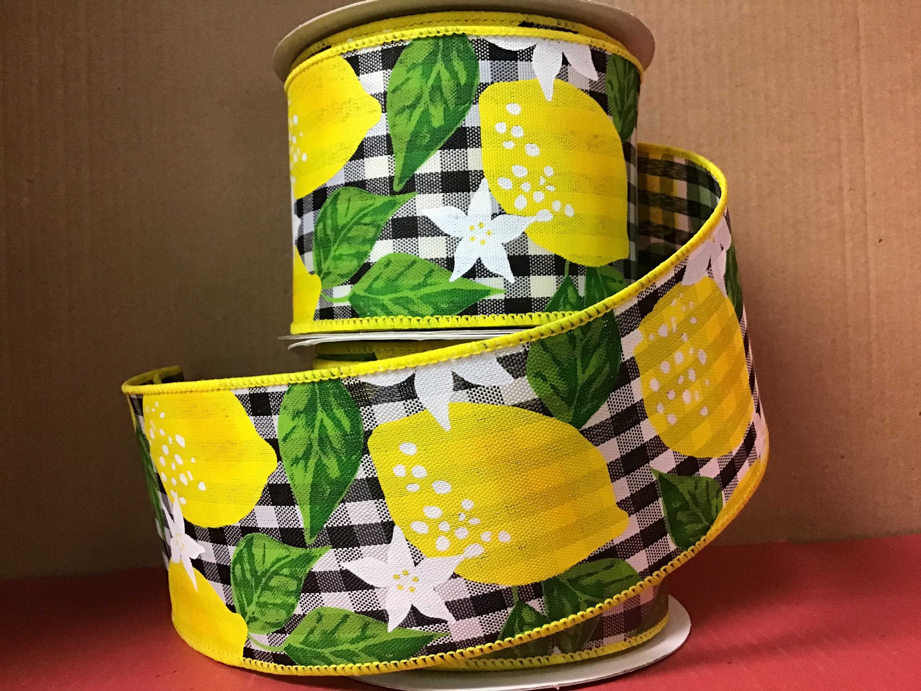 2.5”x10yd Wired Ribbon - Black/white Check With Lemons R4940