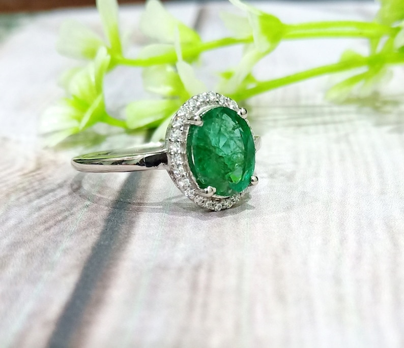 Engagement Ring 14k White Gold Natural Emerald /& Diamonds Oval Shape Gemstone Ring Size Select Precious Ring May Birthstone Ring