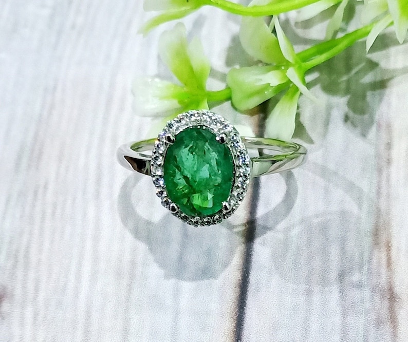 Engagement Ring 14k White Gold Natural Emerald /& Diamonds Oval Shape Gemstone Ring Size Select Precious Ring May Birthstone Ring