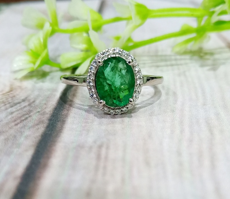 Engagement Ring 14k White Gold Natural Emerald /& Diamonds Oval Shape Gemstone Ring Size Select Precious Ring May Birthstone Ring