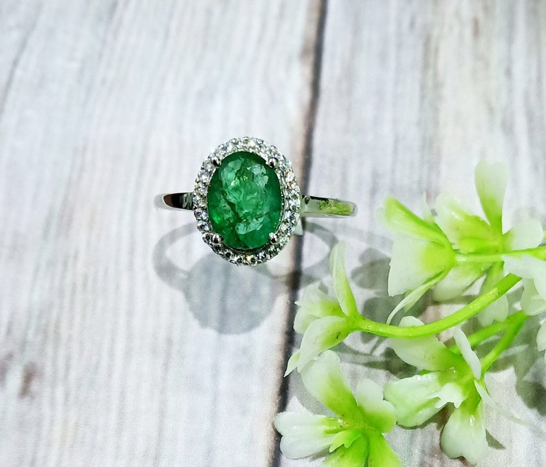Engagement Ring 14k White Gold Natural Emerald /& Diamonds Oval Shape Gemstone Ring Size Select Precious Ring May Birthstone Ring