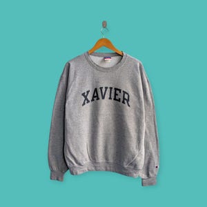 Vintage Xavier Universität Sweatshirt Xavier Universität Crewneck Xavier Universität Pullover Pullover Streewear Stil graue Farbe Größe große