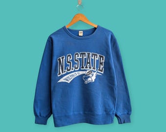 north Carolina state university sweatshirt Carolina wolfpack crewneck Carolina college sweater pullover streewear blue colour size medium
