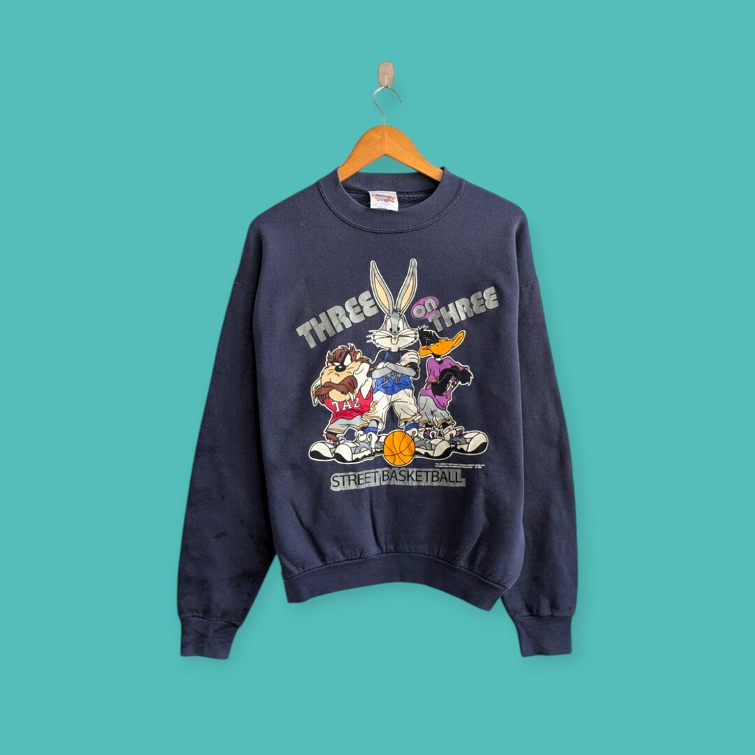 Vintage 1993 Looney Tunes Sweatshirt Bugs Bunny Crewneck Street