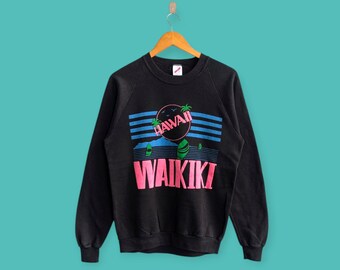vintage 90s Waikiki beach sweatshirt Hawaii crewneck cute graphics sweater pullover streewear style nice black colour size large fit medium