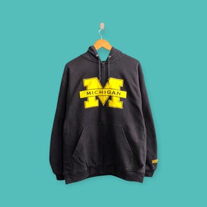 vintage 90s university of Michigan spell out hoodie embroidered logo sweater pullover college streewear style nice black colour size large
