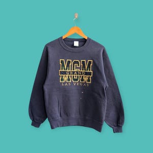 vintage mgm grand spell out sweatshirt embroidered logo crewneck las Vegas sweater pullover streewear style nice blue colour size small