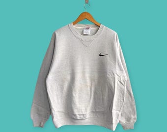 nike 90s embroidered sweatshirt