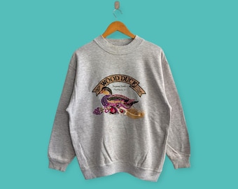 Sudadera vintage de los años 90 con diseño de pato de madera, cuello redondo, logotipo bordado, estilo animal, hábitat, vida silvestre, color gris, talla grande