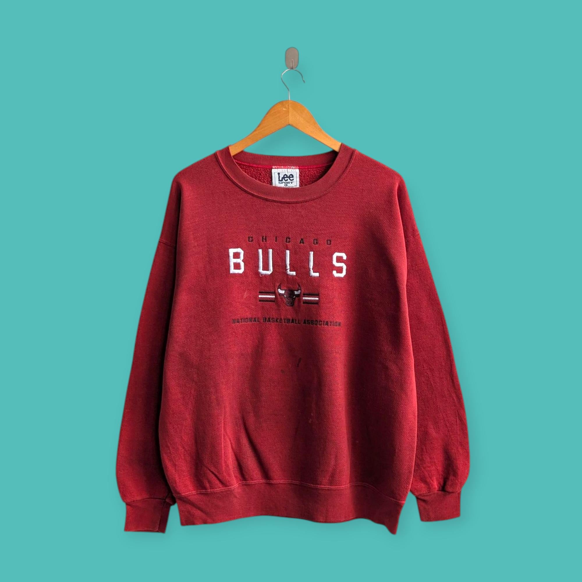 90年代のヴィンテージ、シカゴ・ブルズのスウェットシャツ、刺繍ロゴ 