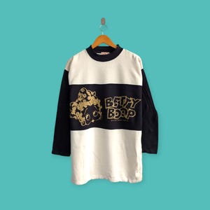 vintage 90s distressed Betty boop sweatshirt Betty boop crewneck Betty boop sweater pullover streewear style black white colour size large