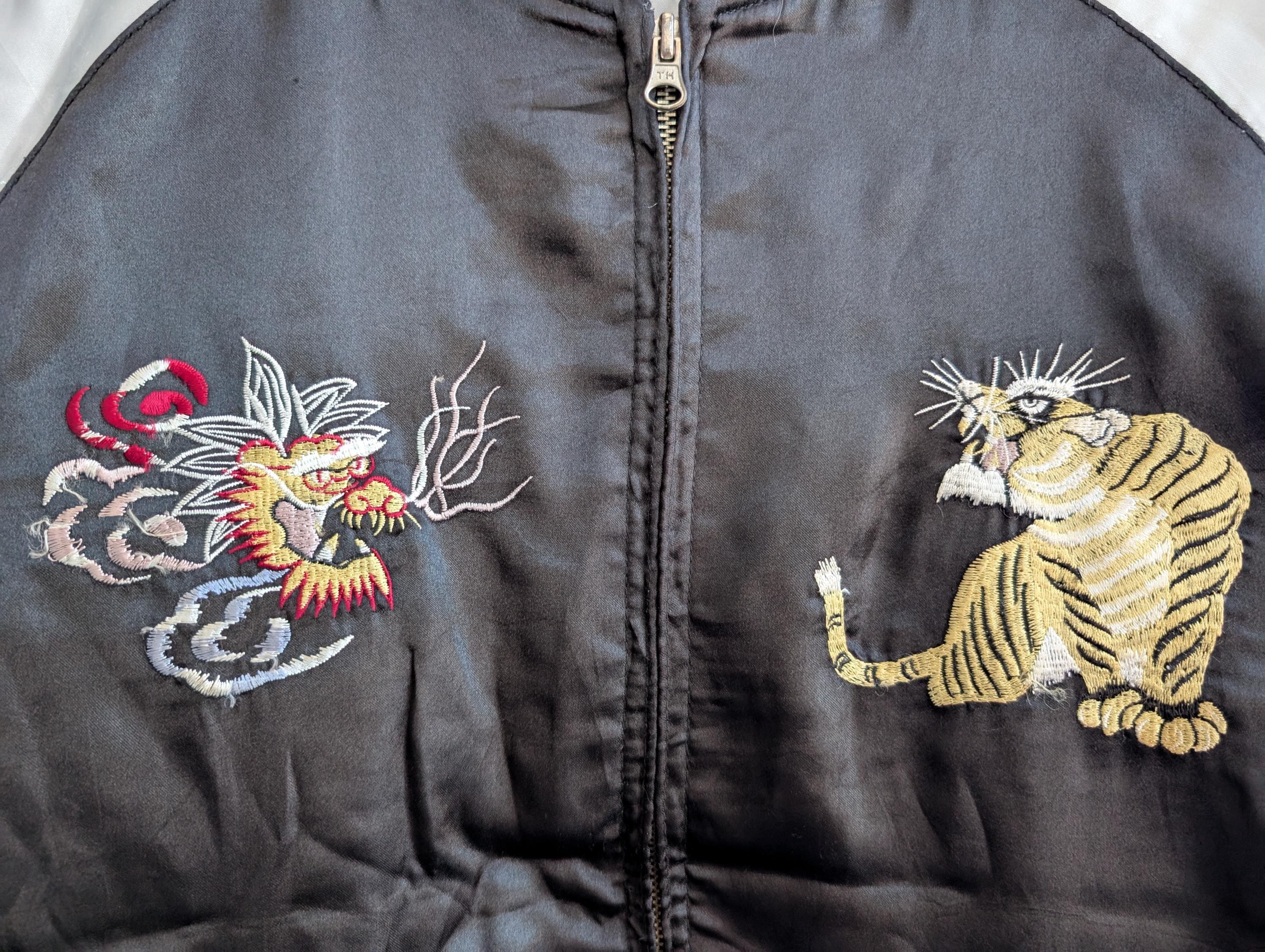 Vintage Sukajan Japan Dragon & Tiger Big Logo Embroidery Yokosuka