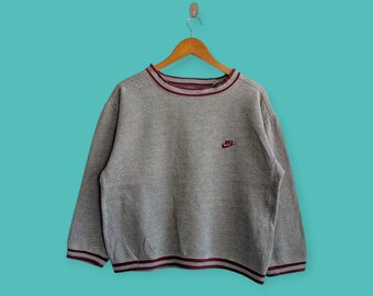 vintage 90s Nike embroidered logo sweatshirt Nike crewneck Nike sweater pullover streewear sportswear style nice gray colour size medium