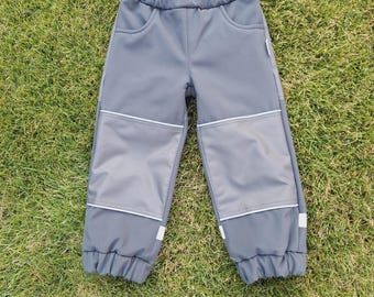 Softshellhose Kind, Wetterfeste Outdoorhose "Gunnar" Dunkelgrau, Sicherheit im Dunkeln, Matschhose Kindergarten, Weihnachtsgeschenk Kind