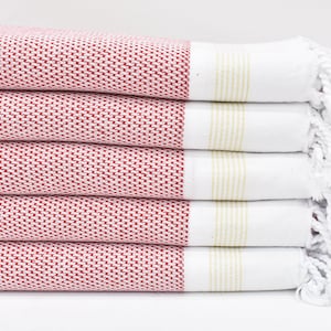 Lembrancinhas para chá de panela, lembrancinhas para despedida de solteiro(a), presentes para ele, presente para menino, toalha de praia fofa, toalha listrada vermelha de 182 cm x 102 cm