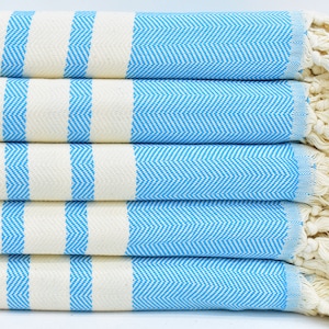 95 "x 79" couverture à chevrons turquoise, couvertures de jet Boho, cadeaux de demoiselle d'honneur personnalisés, canapé de couverture de jet, couverture de monogramme,
