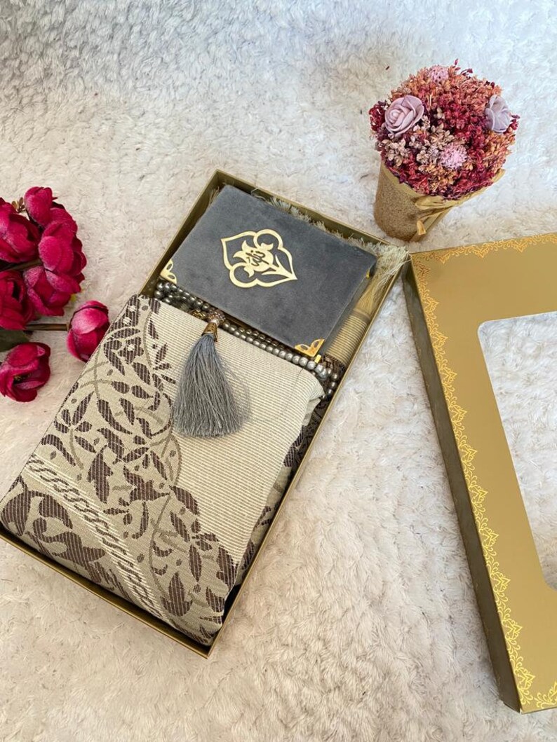Prayer Mat Gift Set Tasbeeh Prayer Rug Velvet Quran Quran Etsy Canada