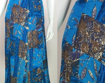 Jupe midi bouton vintage des années 80 - jupe boho imprimée bleue - jupe froissée d’été - jupe festival imprimée bleue - s