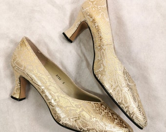 90s vintage full leather gold evening shoes - snakeskin court shoes - shiny gold heeled shoes - metallic luxury party shoes - uk6 us8 eu39