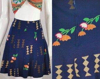 70s vintage floral mini skirt - mod print skater skirt - flowery short flared skirt - autumn fall skirt - cute party retro skirt - s