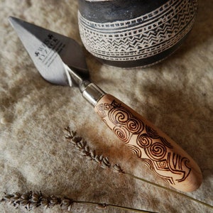 Newgrange / Brú na Bóinne - Archeology Trowel