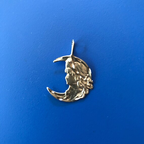 Sterling Silver Half Moon ~ Girl and Hat in Half M