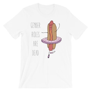 Könsroller är döda t-shirt | Korvbalett ballerinx konstrukt trans rättigheter trans feminism vänster antifa queer vätska icke-binär enby