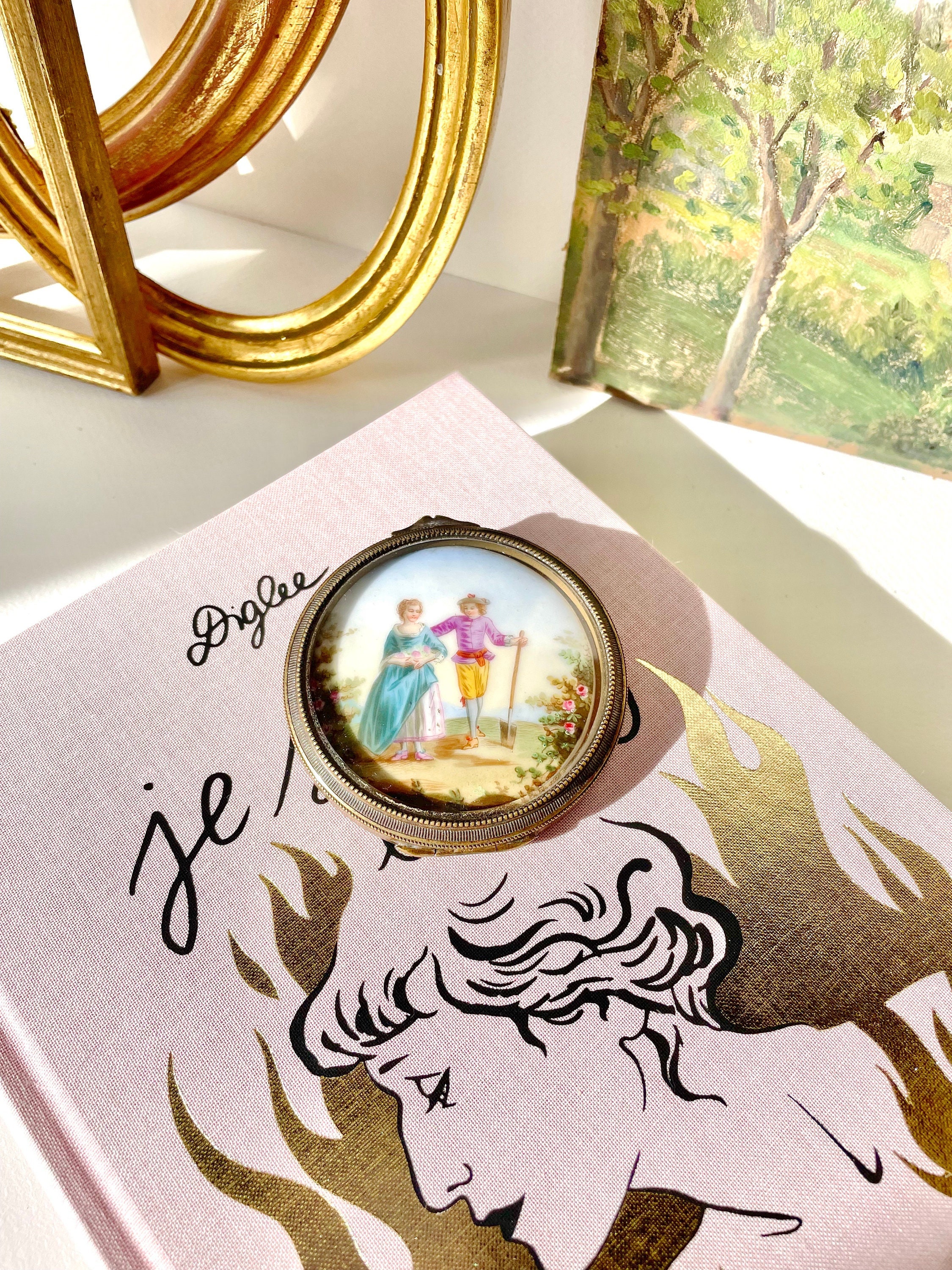 Exceptionnelle Médaillon | Peinture sur Porcelaine Fabriqué en France | Fin Xixe Siècle