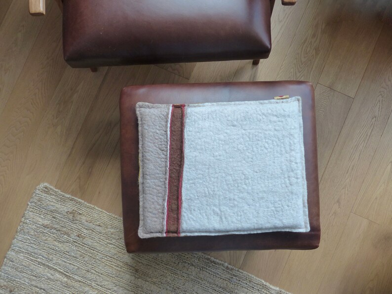 2 different designs - one seat cushion 2 different designs - one seat cushion