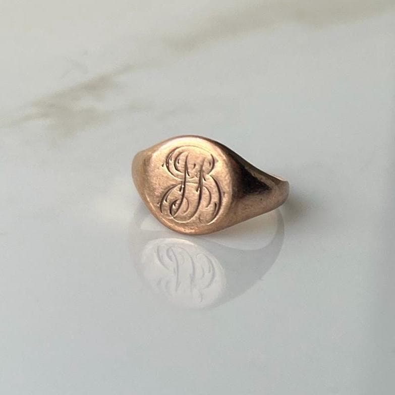 Vintage 9 Carat Rose Gold Engraved Signet Ring