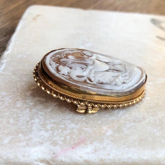 Vintage Gold Cameo Brooch - image 6