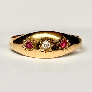 Art Deco Diamond and Ruby 18 Carat Gold Star Setting Ring
