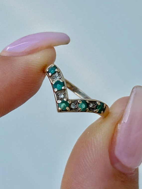 Vintage 9ct Gold Emerald x Diamond Wishbone Half … - image 1