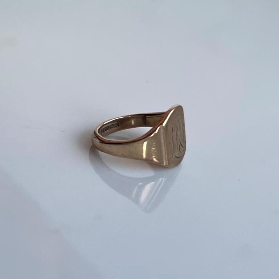 Vintage 9 Carat Gold Signet Ring - Etsy