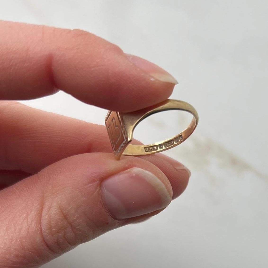 Vintage 9 Carat Yellow Gold Signet Ring Initials “PB” - Etsy