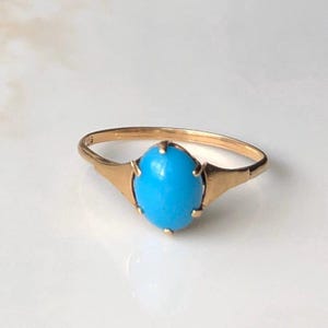 Vintage 9 Carat Gold Turquoise Ring