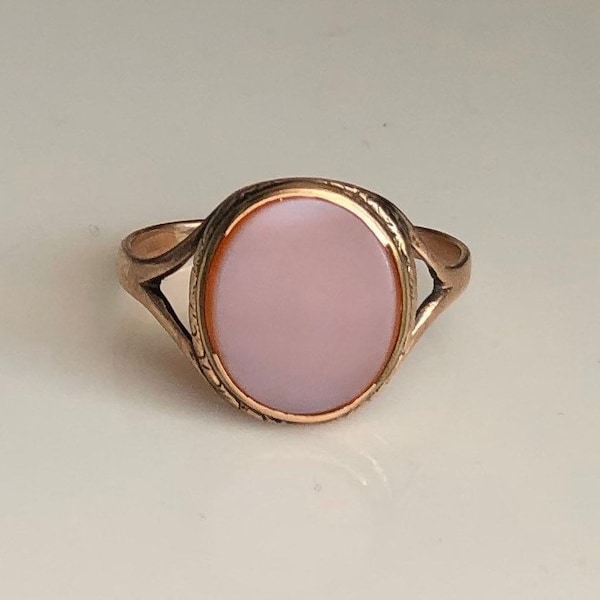 Vintage 9 Carat Rose Gold Sardonyx Ring