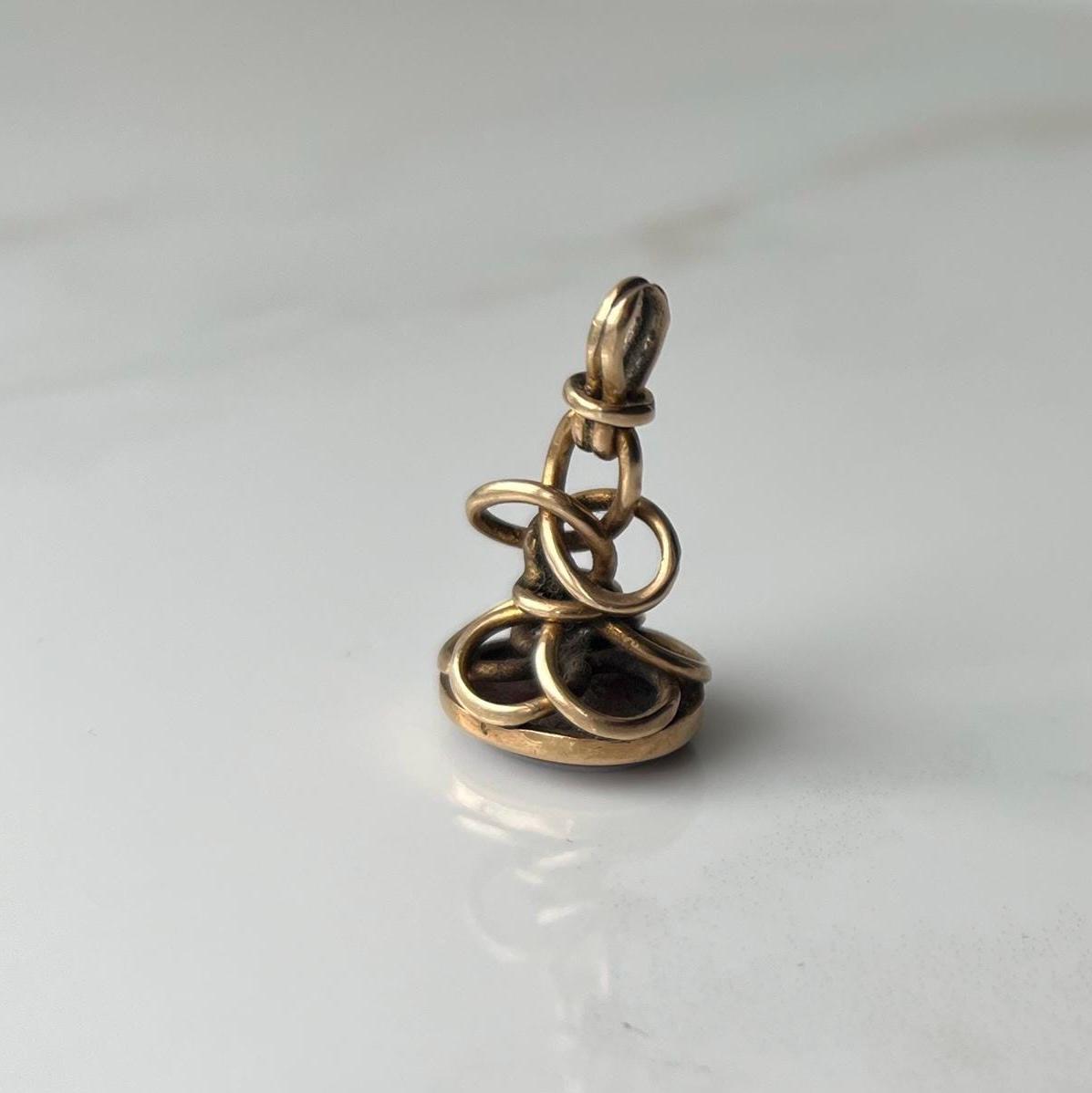 Pendentif Ancien En Or 18 Carats Avec Sardonyx - Porte-souvenirs - Occasion - Or Jaune