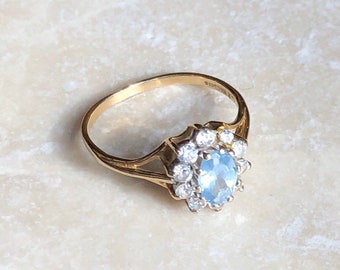 Vintage 9 Carat Gold Paste and Blue Stone Ring