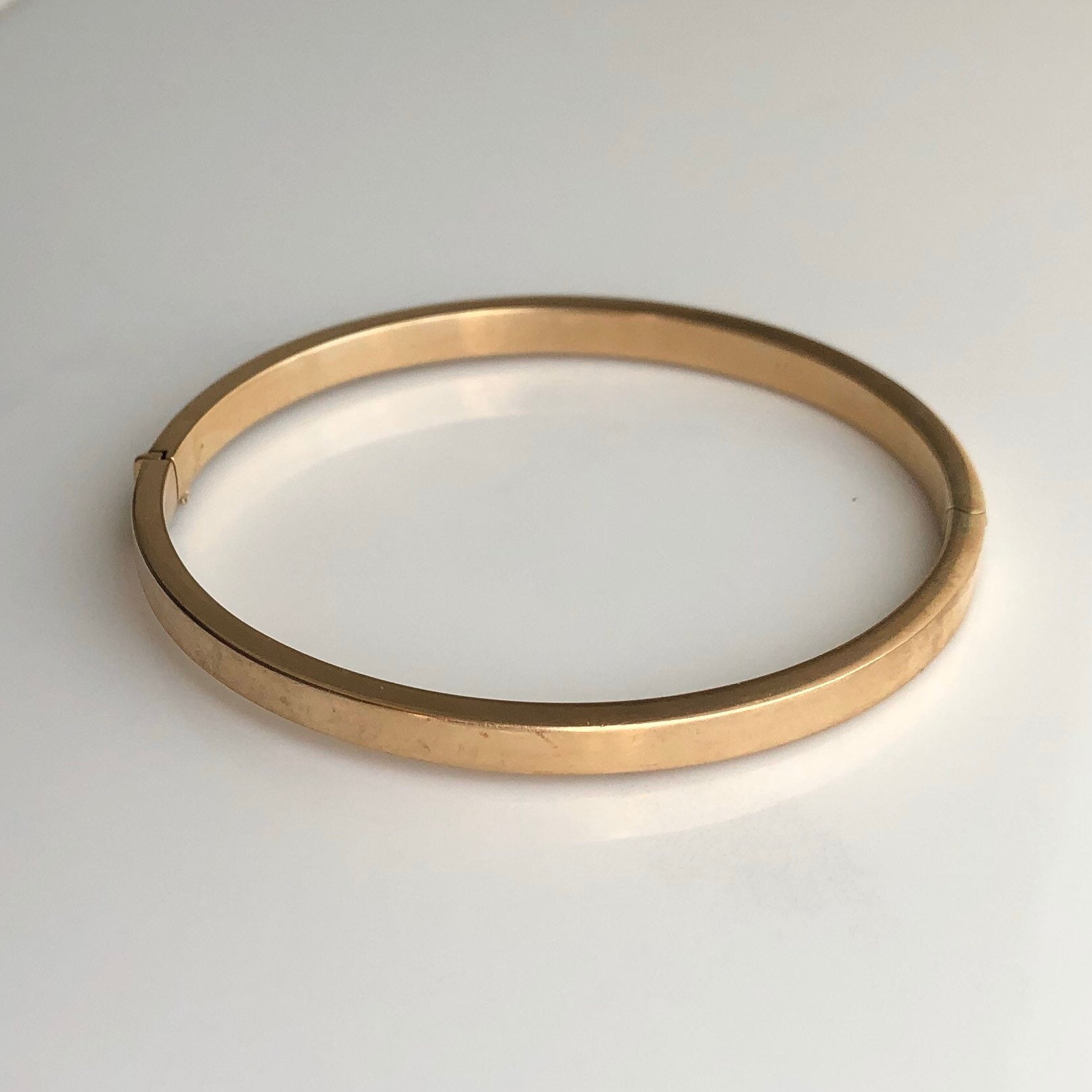 9 carat gold bangle sale