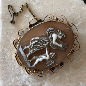 Antique 9 Carat Gold Cameo Brooch