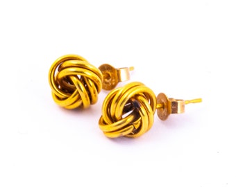 9ct gold knot earrings