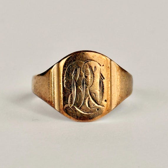 Vintage 9 Carat Gold Signet Ring - Etsy