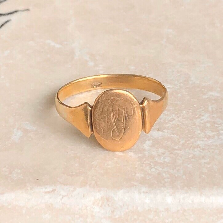 Vintage 9 Carat Yellow Gold Signet - Etsy
