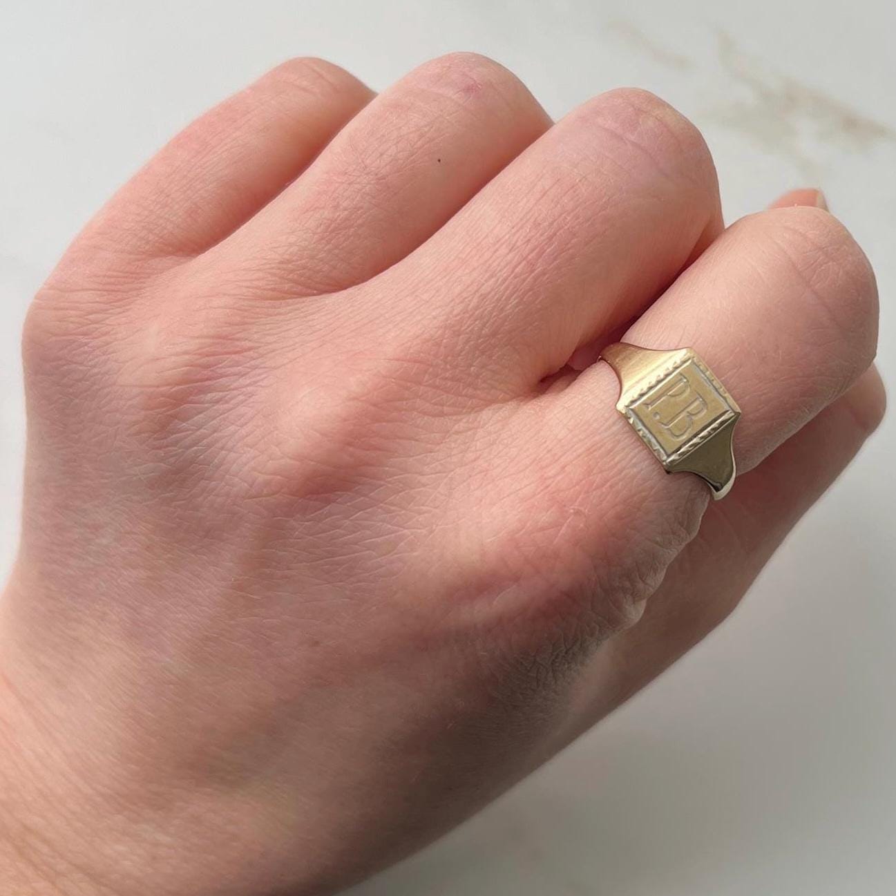 Vintage 9 Carat Yellow Gold Signet Ring Initials “PB” - Etsy